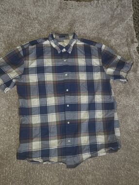 Mens Blue and White Plaid Casual Button-Down Shirt